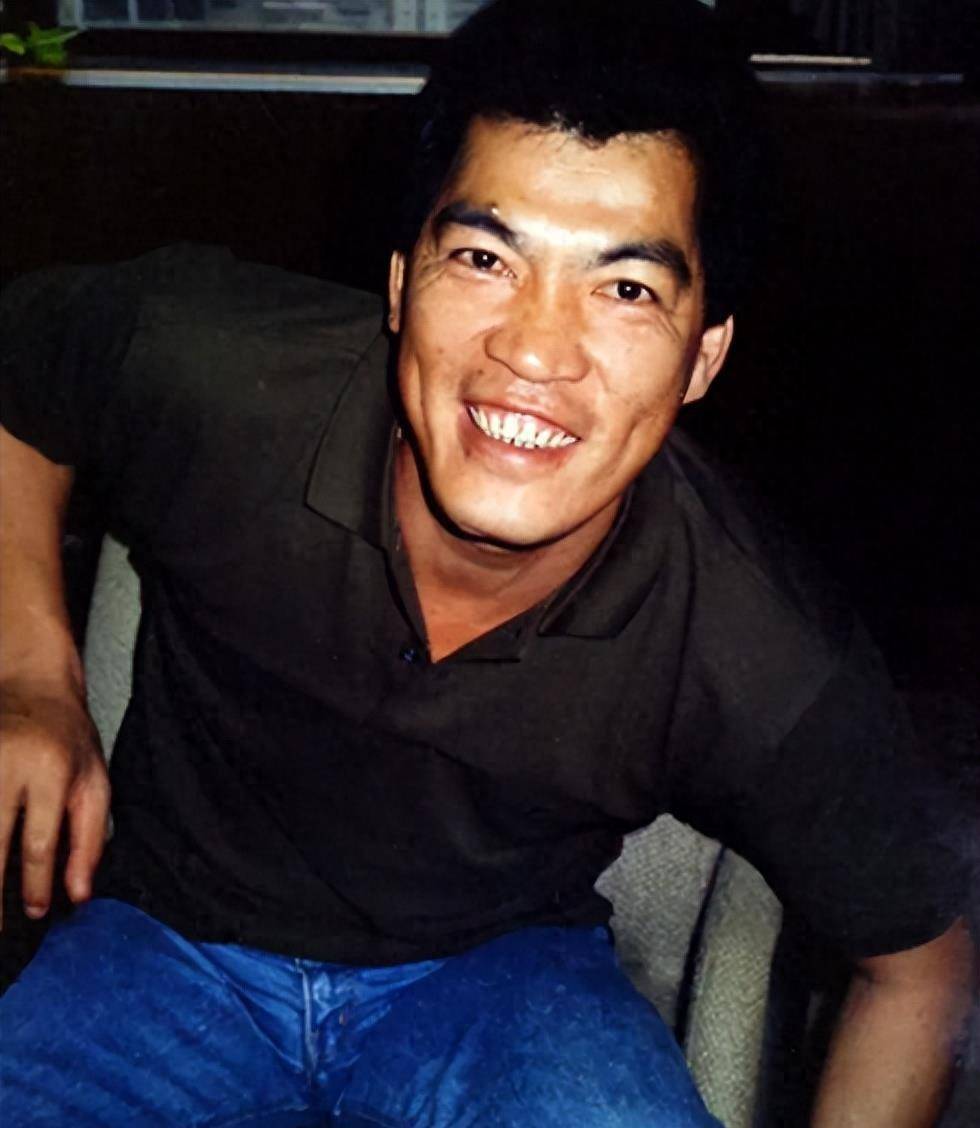 大傻成奎安来北京,和臧天朔发生冲突,找到谁才让臧天朔认怂_刘勇_酒吧