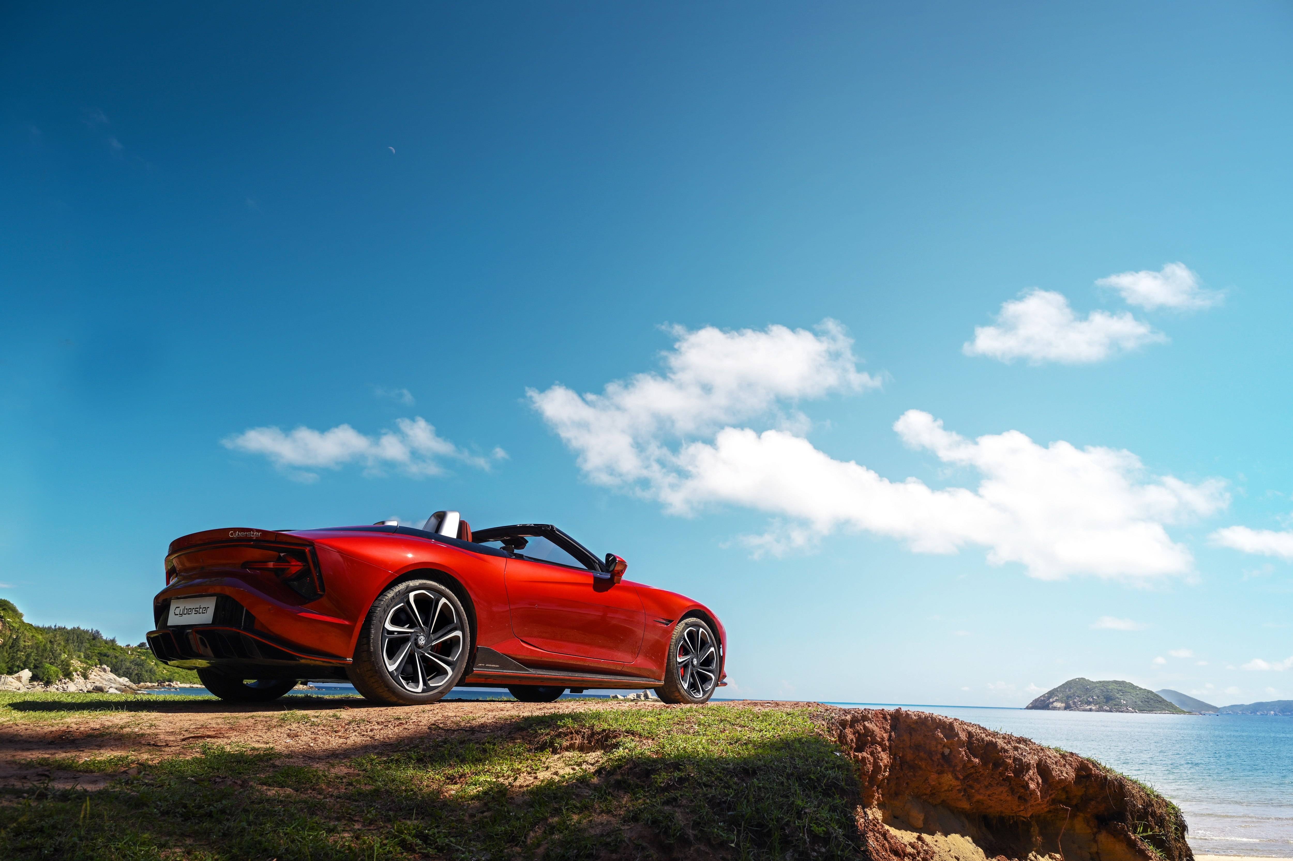 全球唯一剪刀门 软顶敞篷!这mg话题度拉满 还要啥718?_搜狐汽车_搜狐