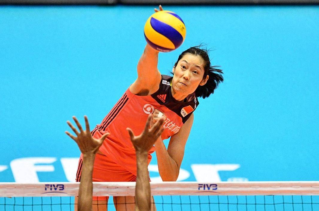 原创女排朱婷官宣恋情手戴戒指与男友共度中秋嫁入豪门指日可待