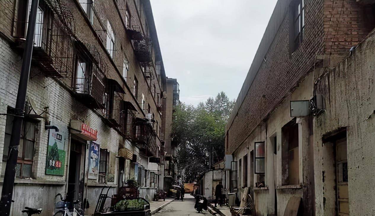 这座城中村,就是位于兰州的红山根村.