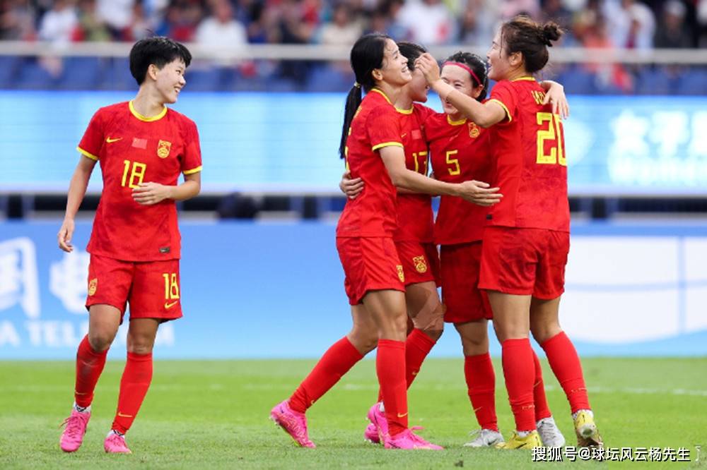 杭州亚运会女足三四名决赛,中国女足7-0战胜乌兹别克斯坦队,摘得铜牌