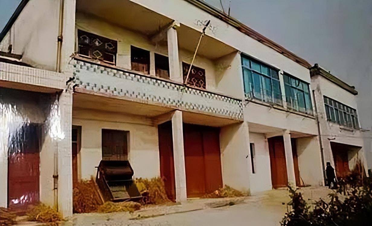 之中发生了一起入室抢劫杀人案件,在接到附近热心居民打来的电话志宏