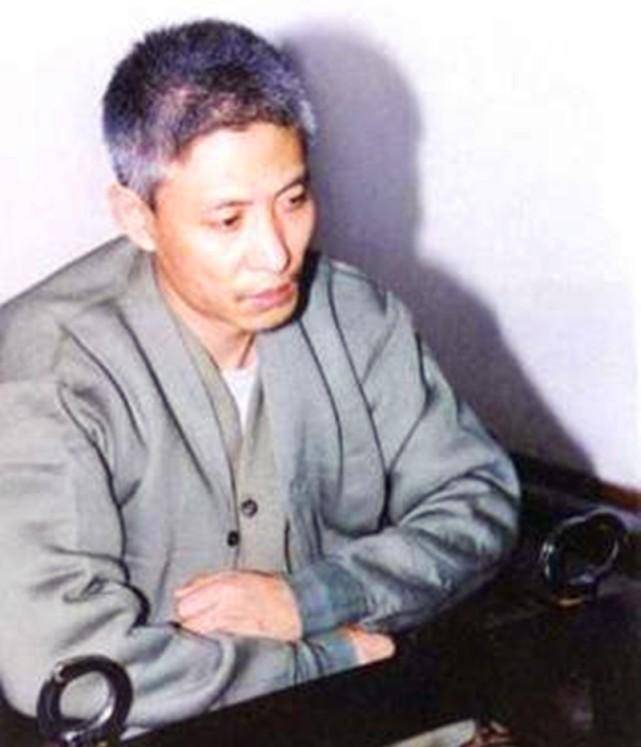 原创沈阳黑帮刘涌袭警被无罪释放2003年最高法介入后被执行死刑