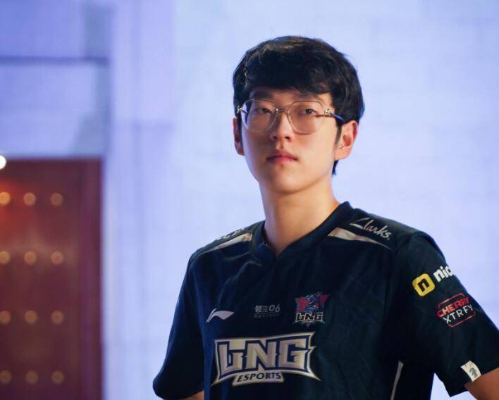 edg第三次起诉scout,开庭时间已确定,被告人参加s13将无法到场_比赛