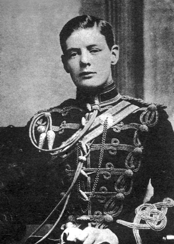 丘吉尔年轻时的照片:英俊潇洒帅气,秒杀"小鲜肉"_英国_古巴_二战