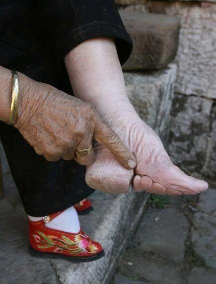 古人为何如此迷恋三寸金莲?一特殊技能让人妙不可言_女性_古代_社会