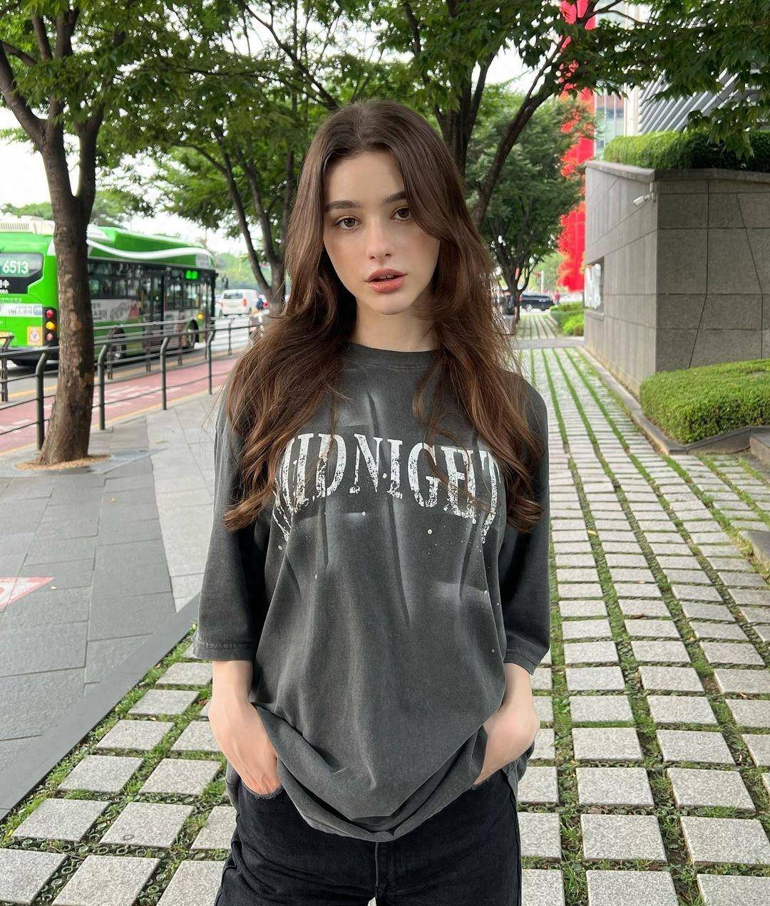 一种可以用微笑征服世界的独特美达莎