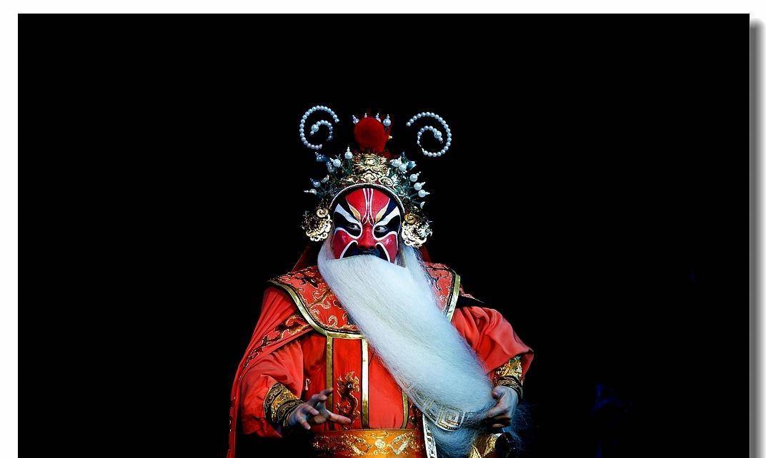 项伯的京剧脸谱形象看到了没,项伯不仅救过刘邦的命,就连刘邦他爹的命