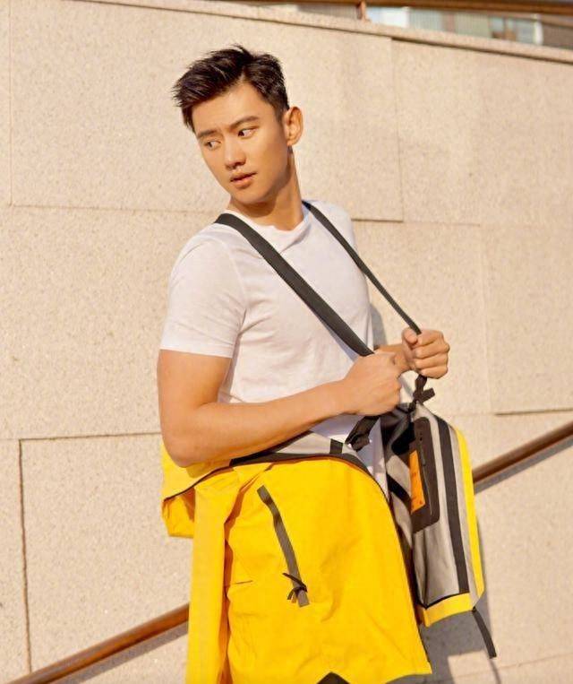 宁泽涛,从河南游泳新星到国际冠军,他的故事令人震撼不已!