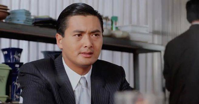 对比,张志恒的实干与方洁霞的作秀以及三方势力在吃饭时的对比都是非