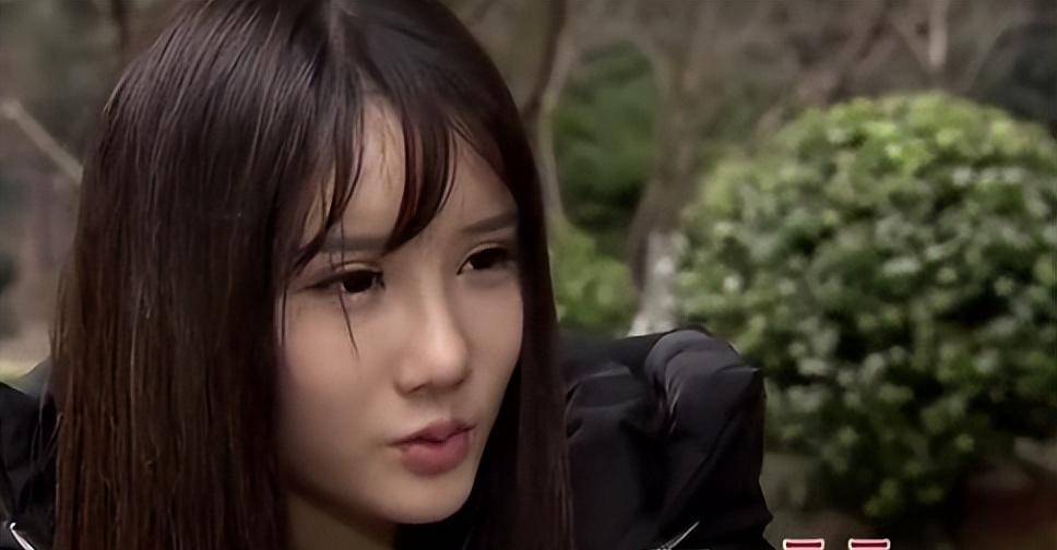 外婆打算先行了解豆豆的主播工作,再和外孙女一起说服女儿.