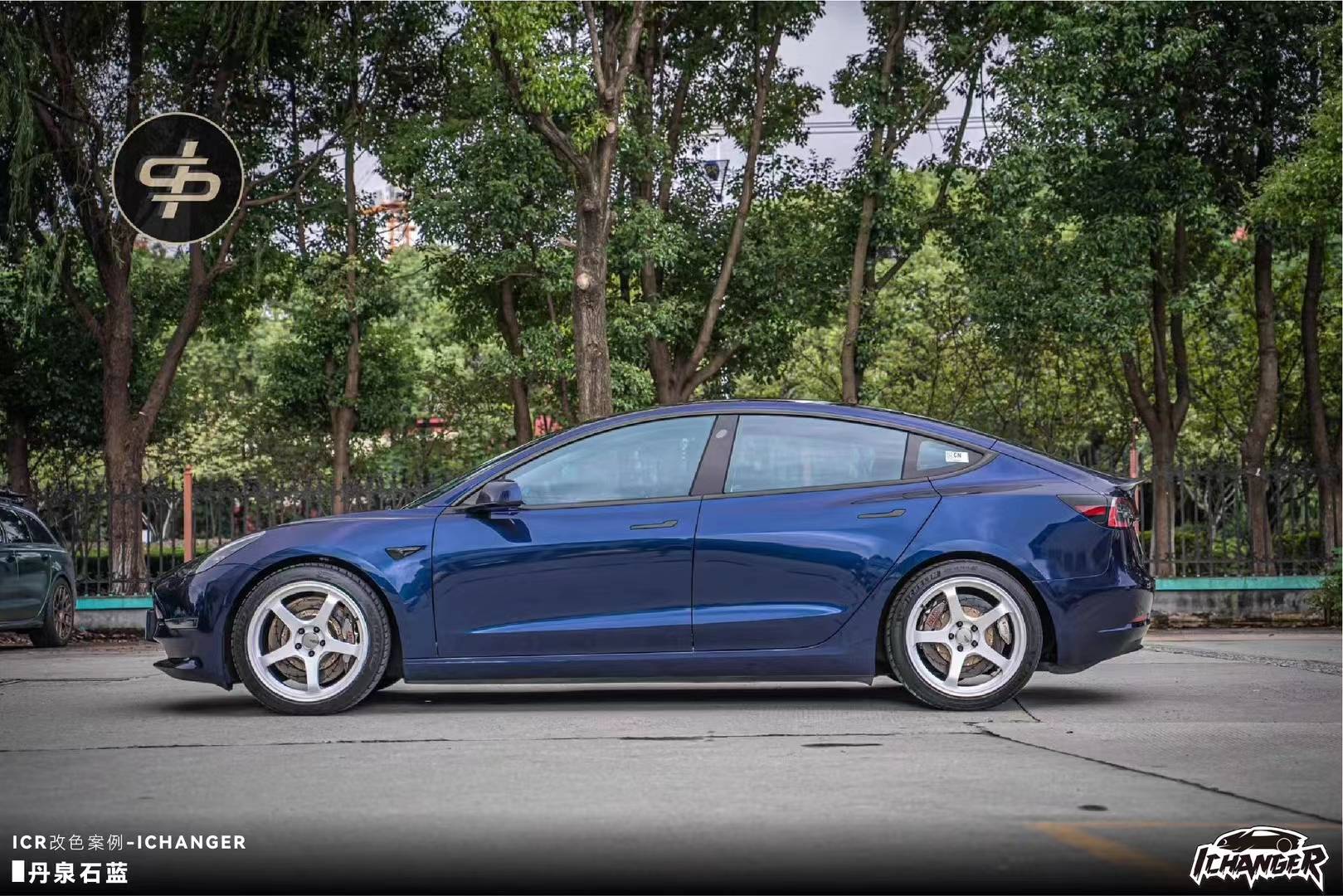 特斯拉icr改色膜丹泉石蓝, 深邃而富有质感的蓝色_搜狐汽车_搜狐网
