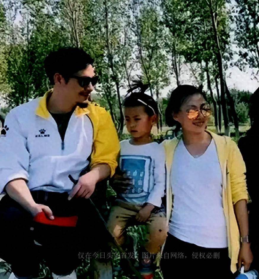 实属罕见,老婆年轻漂亮,头发也好可爱_家人_生活_林家川