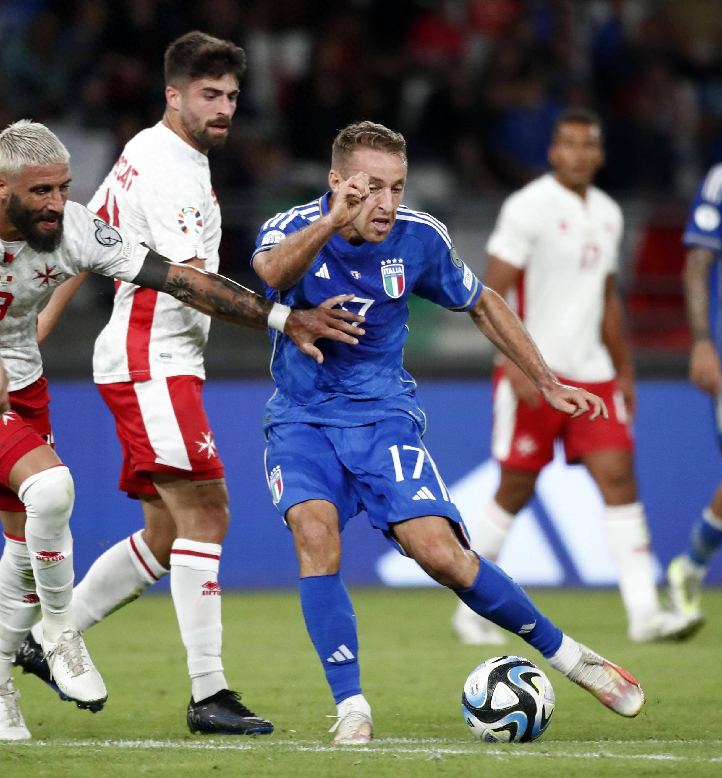 (体育)足球-欧预赛:意大利胜马耳他_新华社_比赛_球员
