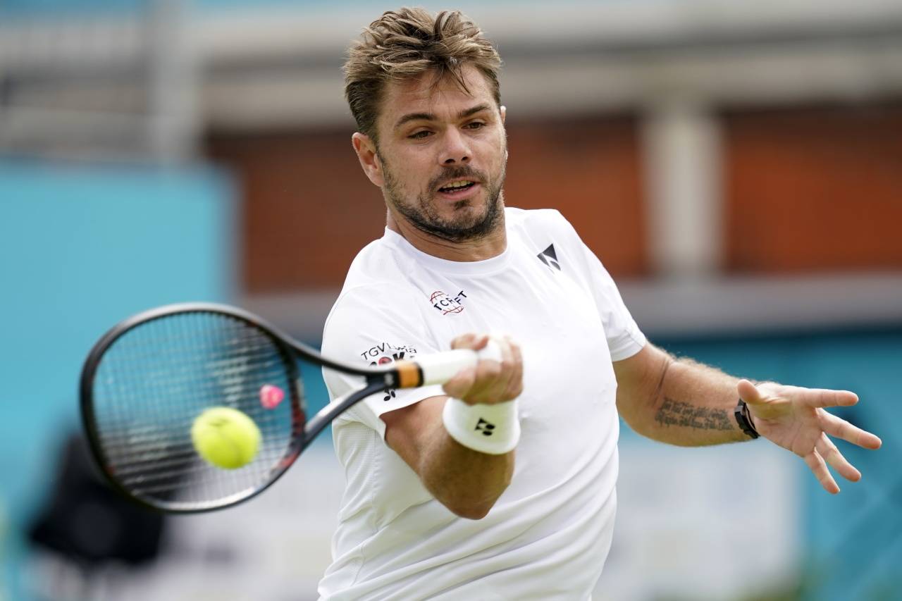 其他首轮赢球的还有俄罗斯人舍甫琴科,法国人马约特,莱斯蒂耶纳和