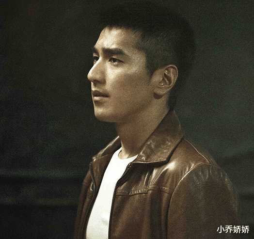 相对来说,赵又廷的事业似乎更好一些,近些年他的影视作品都是质量上乘