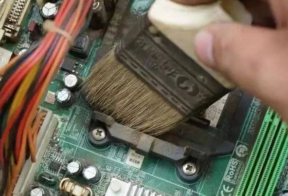 电脑主机需要清洁么,多久清理一次比较好?_散热_保养_灰尘