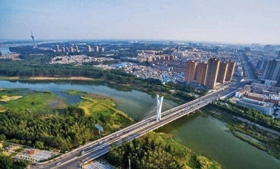 中国最平坦的城市，周围一眼望去全是平地，你知道是哪座城市吗？(图1)