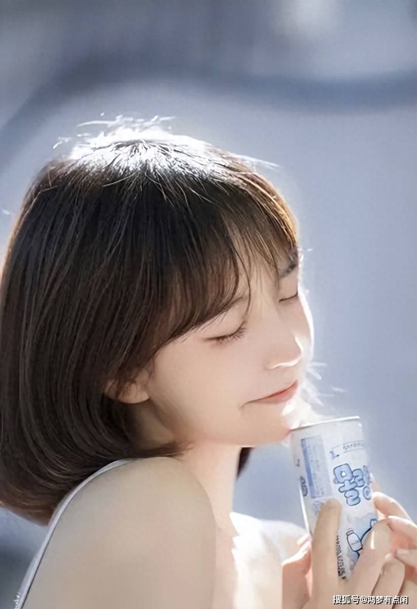 日本女演员岸明日香,点燃无数粉丝的心_表演_魅力_形象