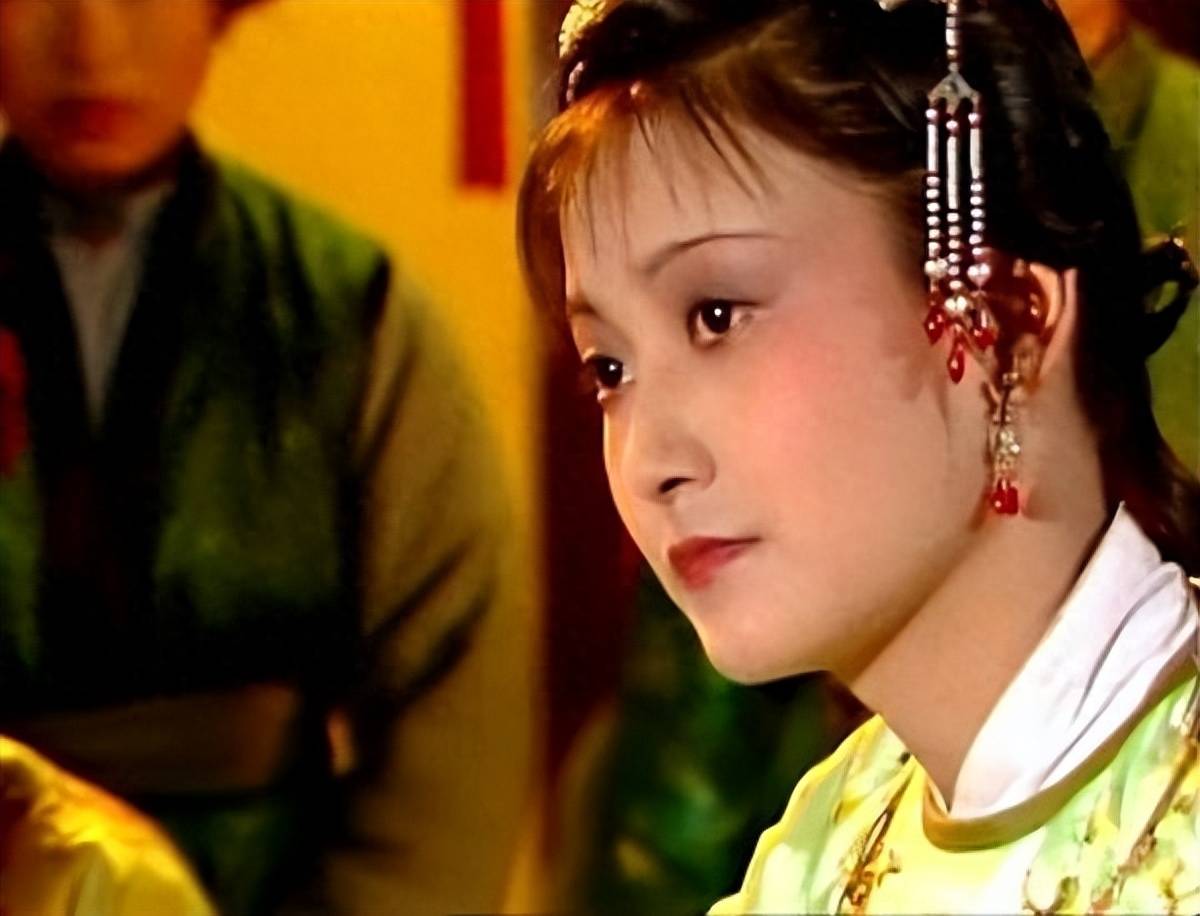 为中戏放弃迎春的金莉莉,10年不敢看红楼梦,出演欧阳奋强处女作_角色