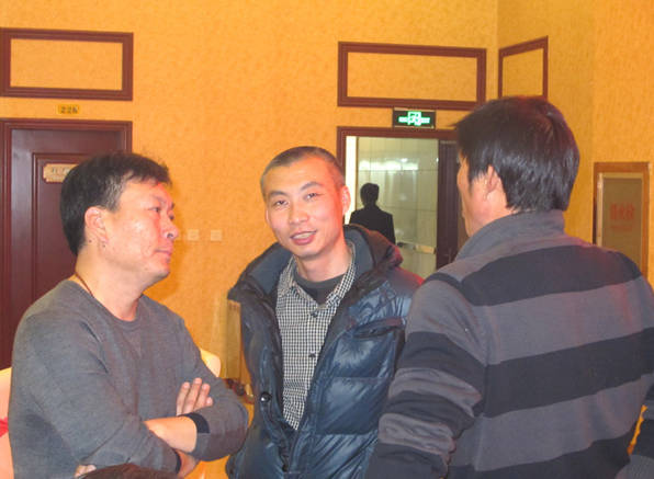 太极弟子赶赴太极圣地陈家沟 庆祝太极大师陈伯祥71岁生日_师父_先生