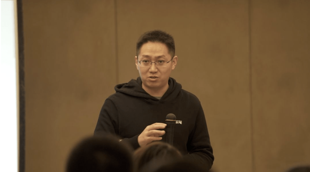 营收直追中公教育,百亿粉笔张小龙屡屡"开炮"_专业_生活_行业
