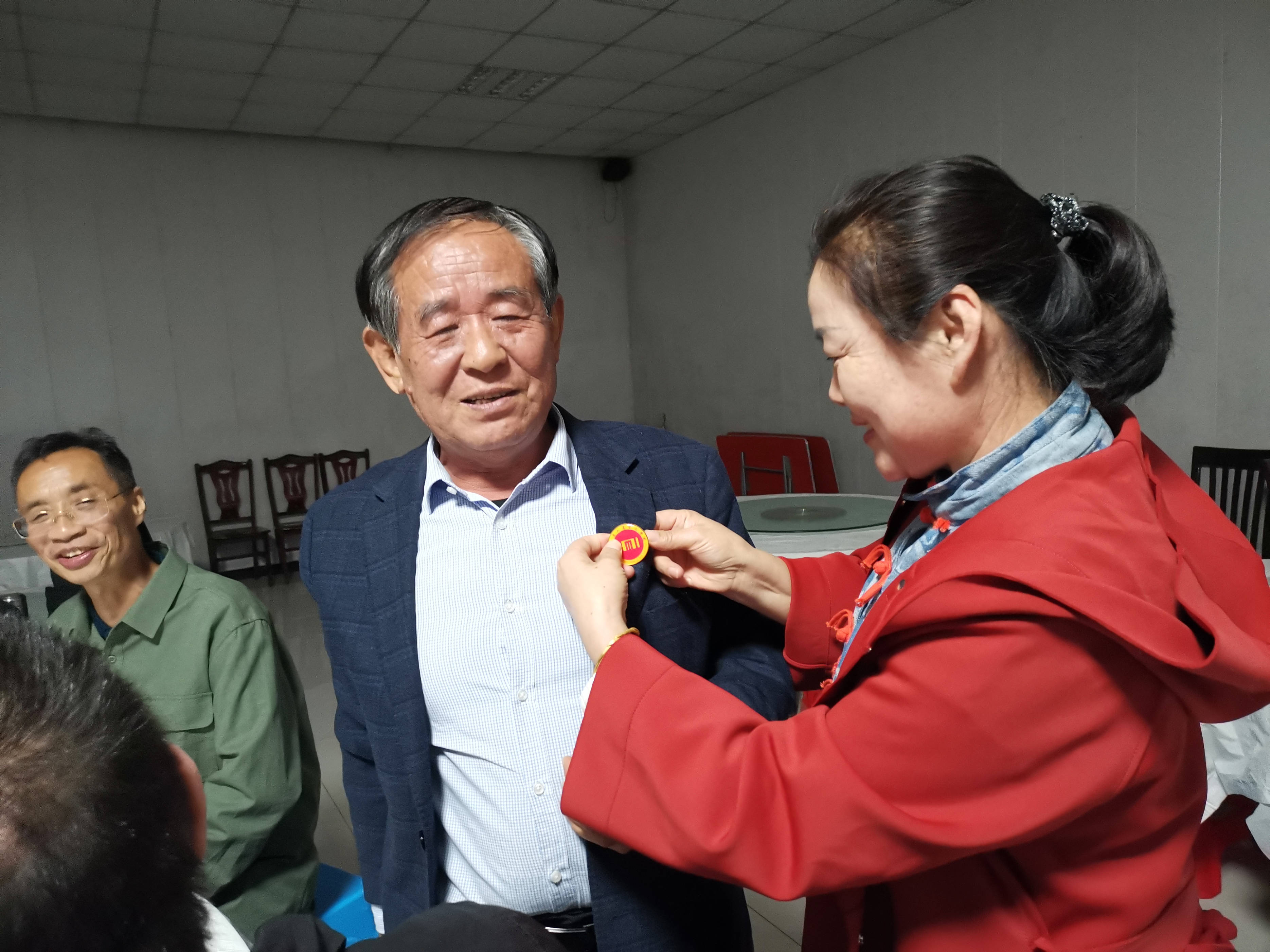 秋天的生命就这样被秋风唤醒诗人作家赴井陉采风研讨_仙台_景区_红叶