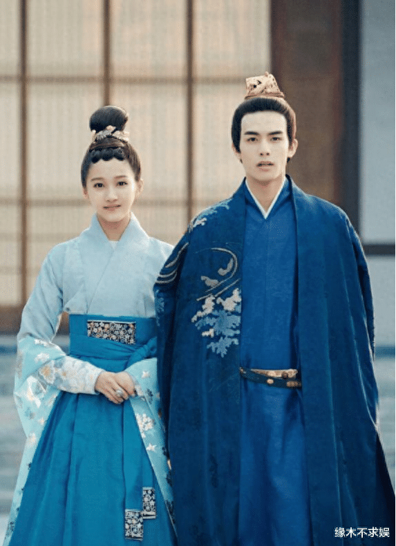 白鹿,许凯,赵露思等纷纷给其作配,宋威龙几乎达到了事业的巅峰