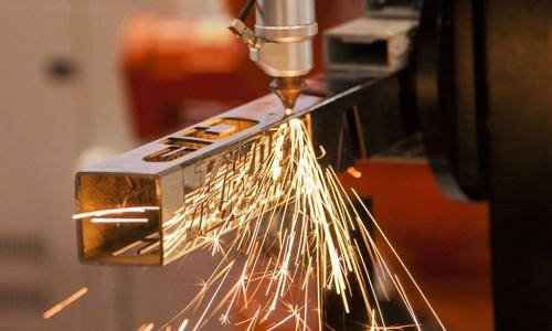 激光管激光切割机制造业的精密艺术