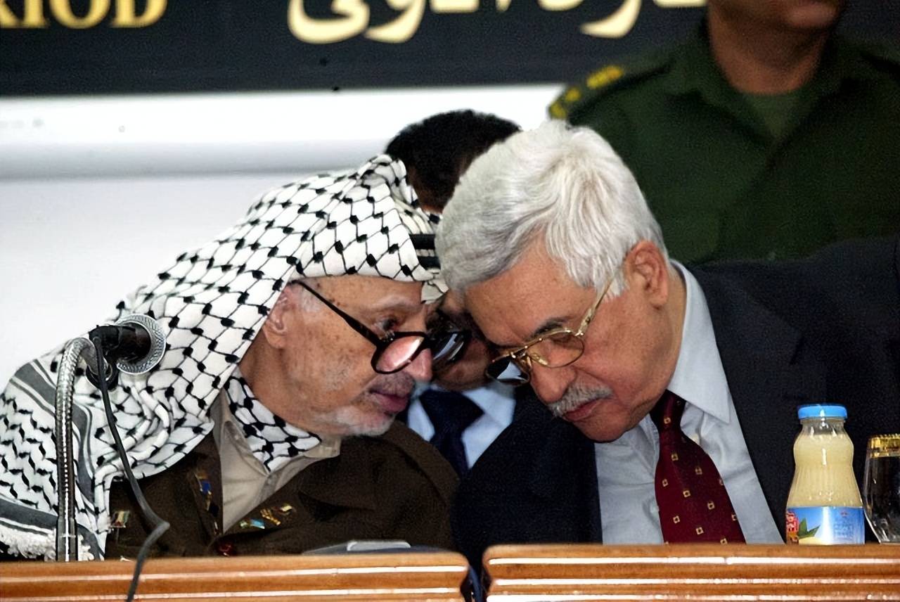 有必要说说,这位遭到哈粉猛轰的巴勒斯坦总统:阿巴斯
