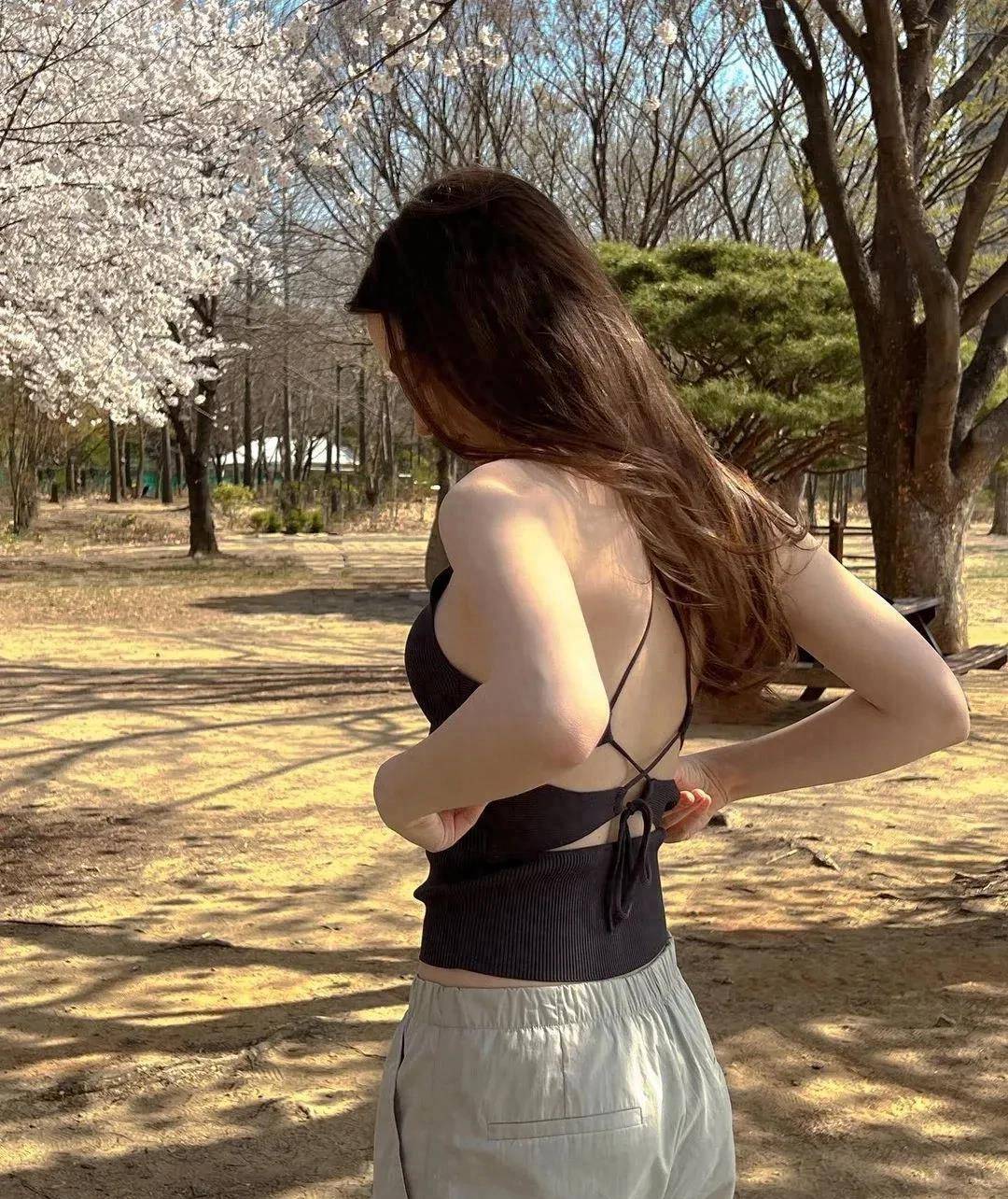 值得注意的是,达莎还积极参与慈善事业.