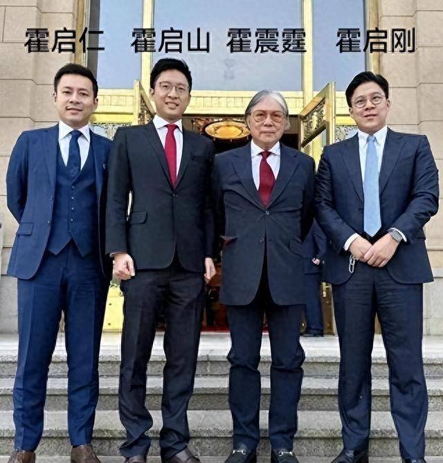 虽然陈若琳个人魅力举世无敌,但是作为公众人物,她也不能免俗地受到