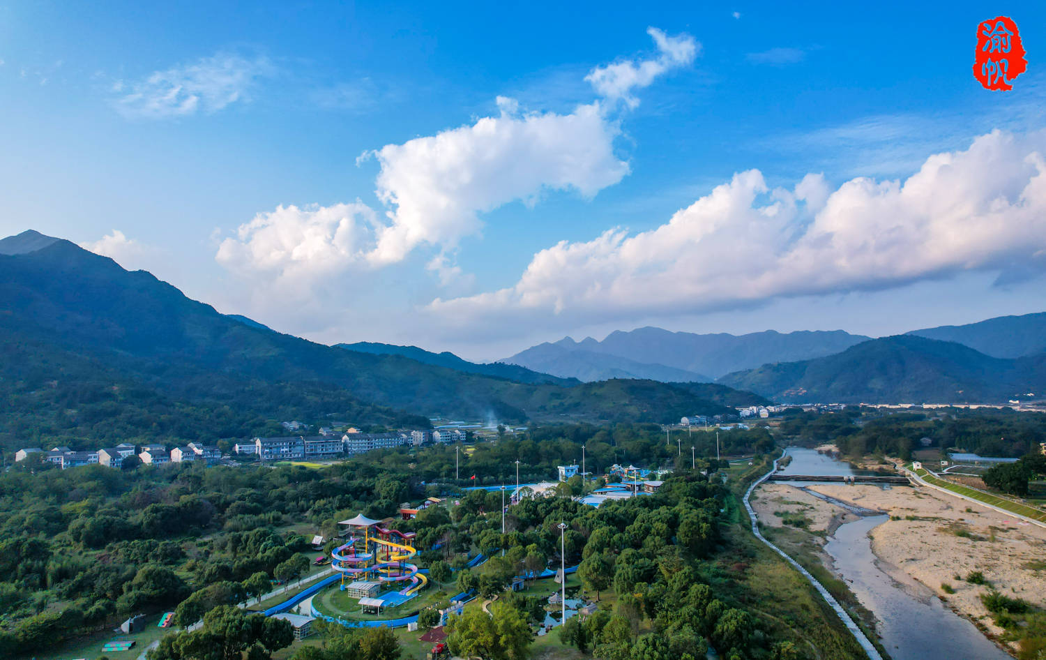瑞安之旅第二日:参观国旗馆,闲逛水产城,游览九珠潭,悠游幸福谷_教育