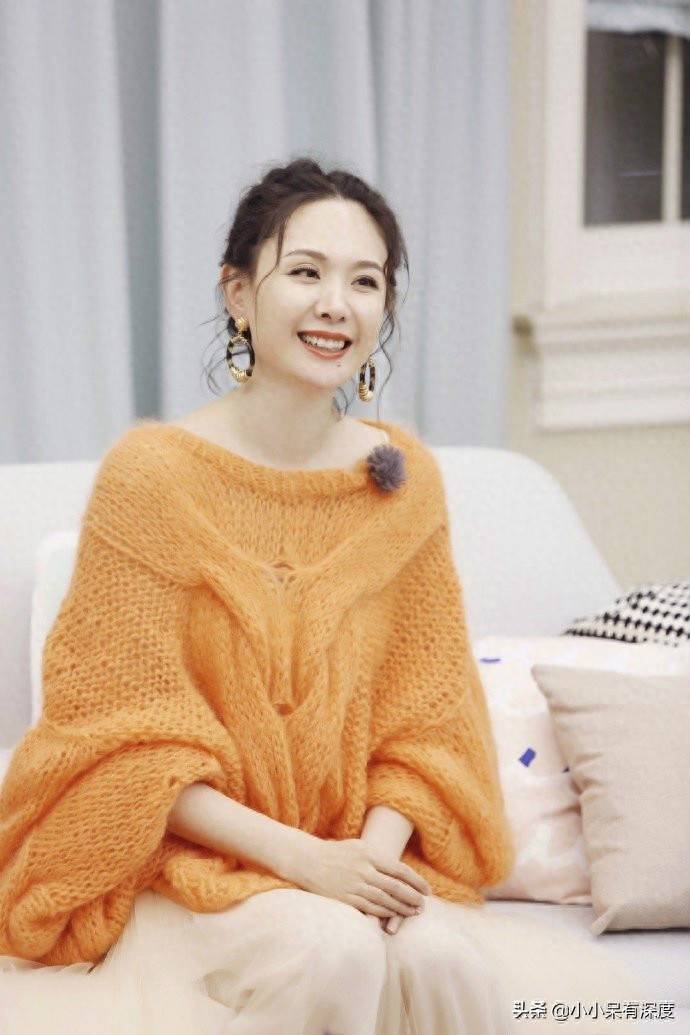 程莉莎对李修平老师的记忆也要追溯到小时候,她说,小时候会跟着《电视