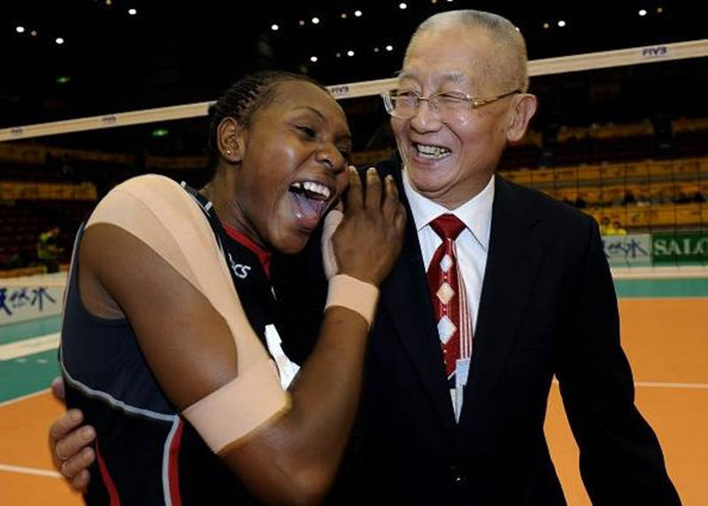 白发苍苍,87岁魏纪中罕见现身,新职务曝光,曾让郎平陈忠和离开_魏志忠