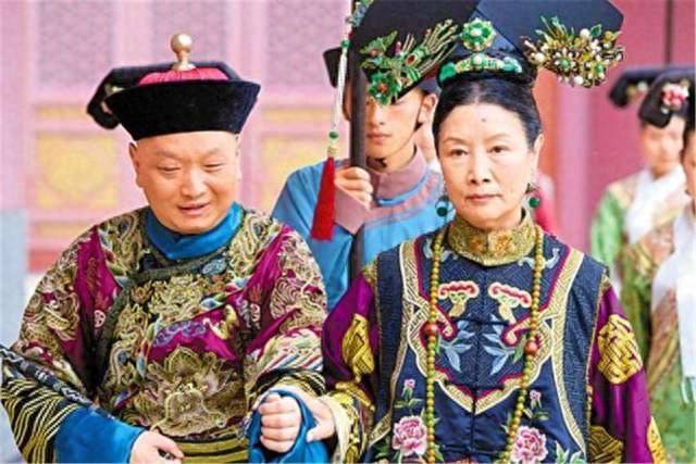 吕中:嫁给小学同学,儿子是导演,儿媳是影后,女儿们是