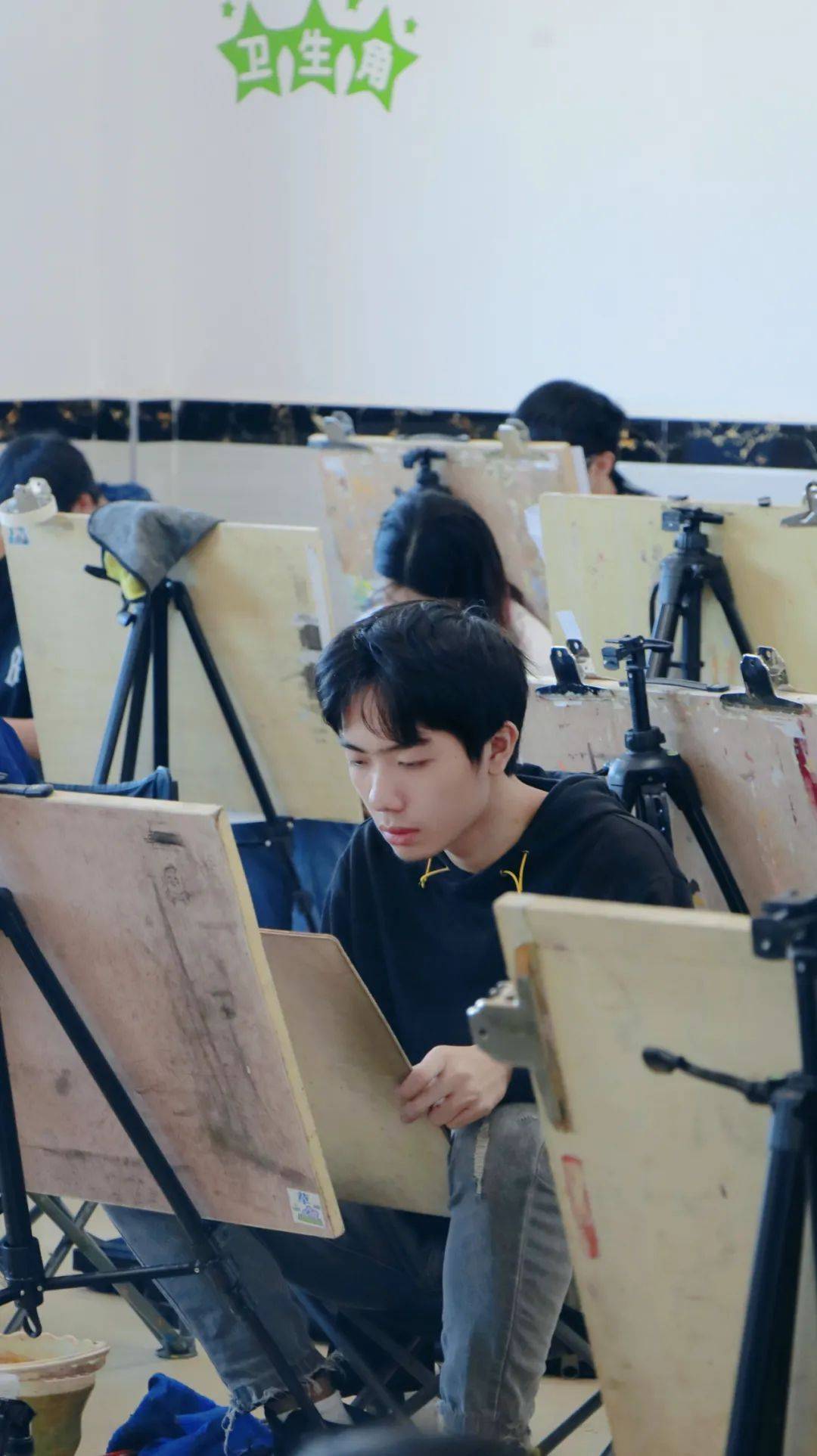 迎利刃出鞘 战无往不胜|南昌弘艺2024届美术三模考试纪实_联考_考场