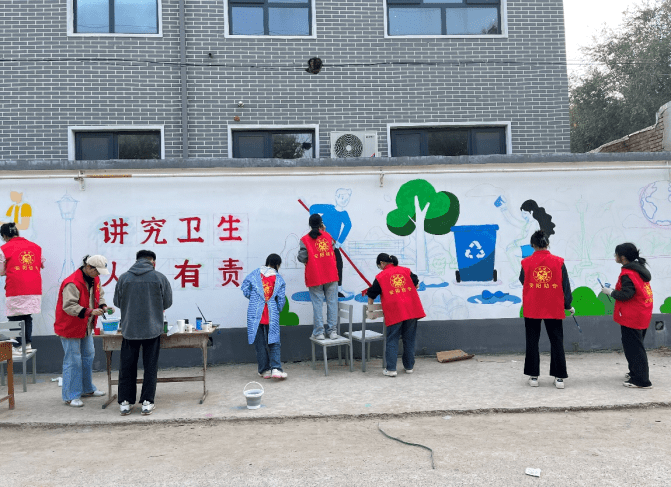内黄县亳城镇:一笔一划扮靓美丽乡村 多彩墙绘赋能"五星"创建_文明
