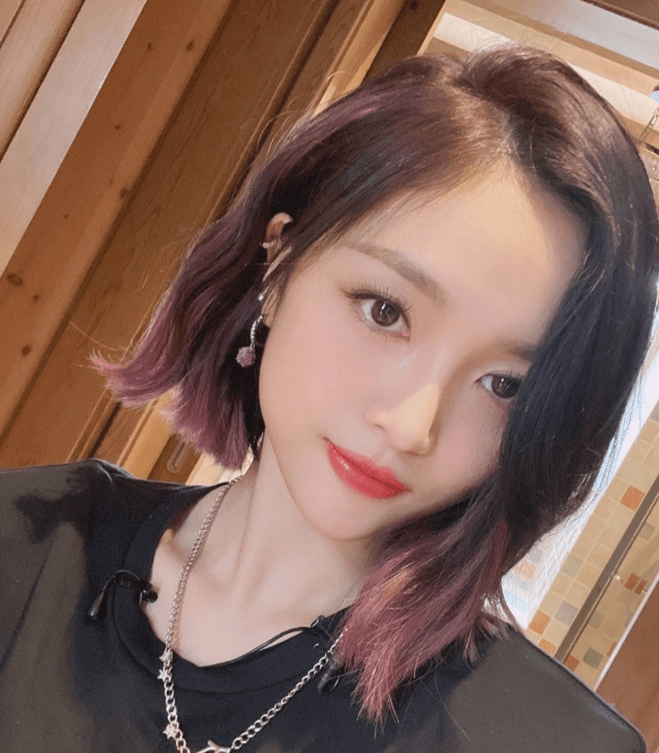 恋恋剧中人路透曝光,吴宣仪王琳凯同框出镜,二人造型却被嘲太土_节目