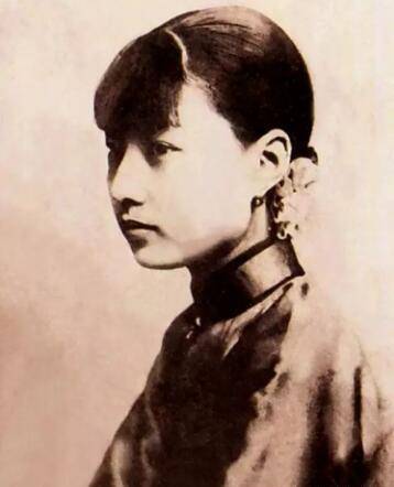 杜月笙霸占筱兰英母女三人,最后只娶了一个是真的吗?