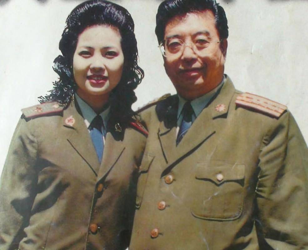 金铁霖死后一年与梦鸽关系曝光,李双江直接气住院_公众_信任_考验