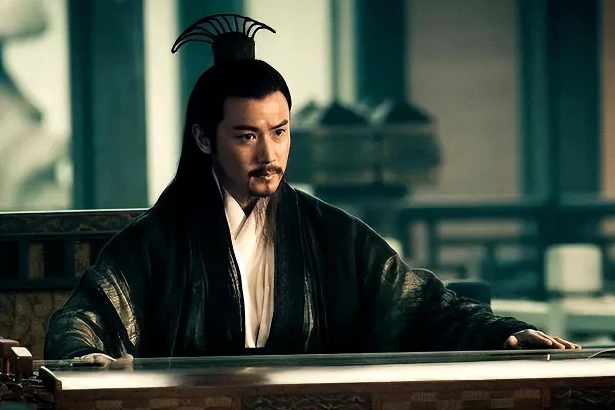 8个版本的"诸葛亮",唐国强封神,金城武帅气,最后一个不忍直视_陆毅