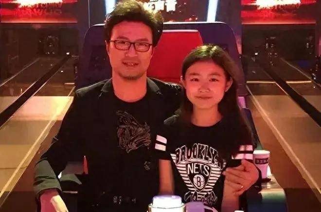 曝汪璟怡没有小苹果幸运,兴趣爱好康作如说了算,教育汪峰不掺和_孩子