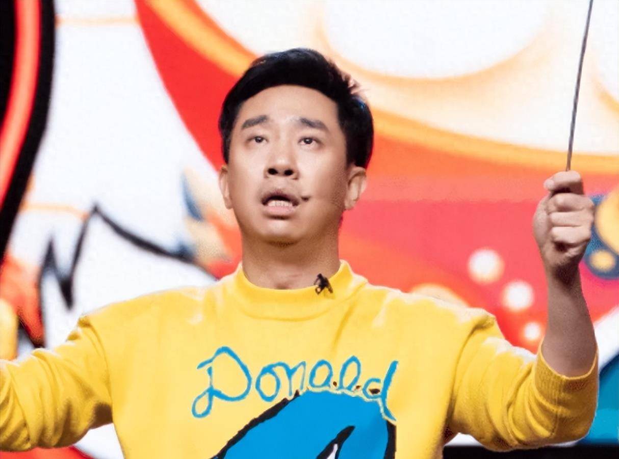 潘斌龙:其貌不扬却让史慧不离不弃,陪他从穷小子奋斗到大明星_龙的