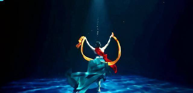 伤,浙江台这几年在几件大事上做得都不漂亮,影响最大的是"高以翔事件"