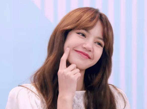 原创lisa短发旧照被翻出,真爱粉都差点没认出来,现实版逆袭_变化_丽莎