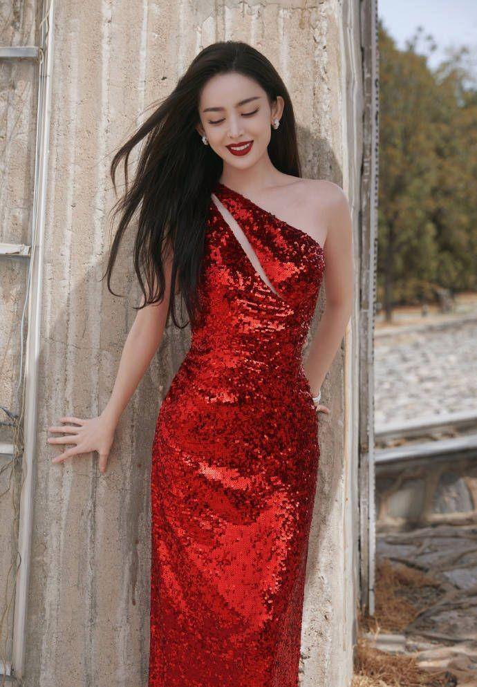 古力娜扎三套红毯造型大比拼,你最喜欢哪一套?_裙子_粉色_气质