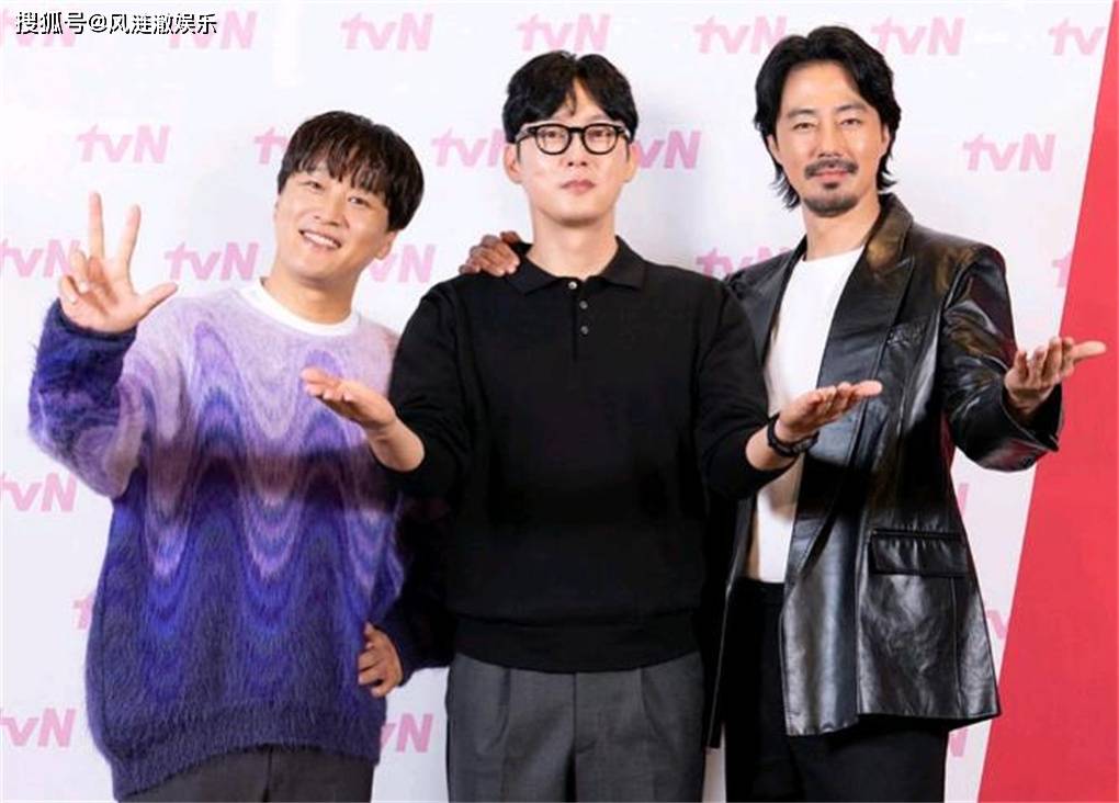 第二场是《偶然的社长3》发布会,赵寅成和车太贤,朴秉恩一起出席.