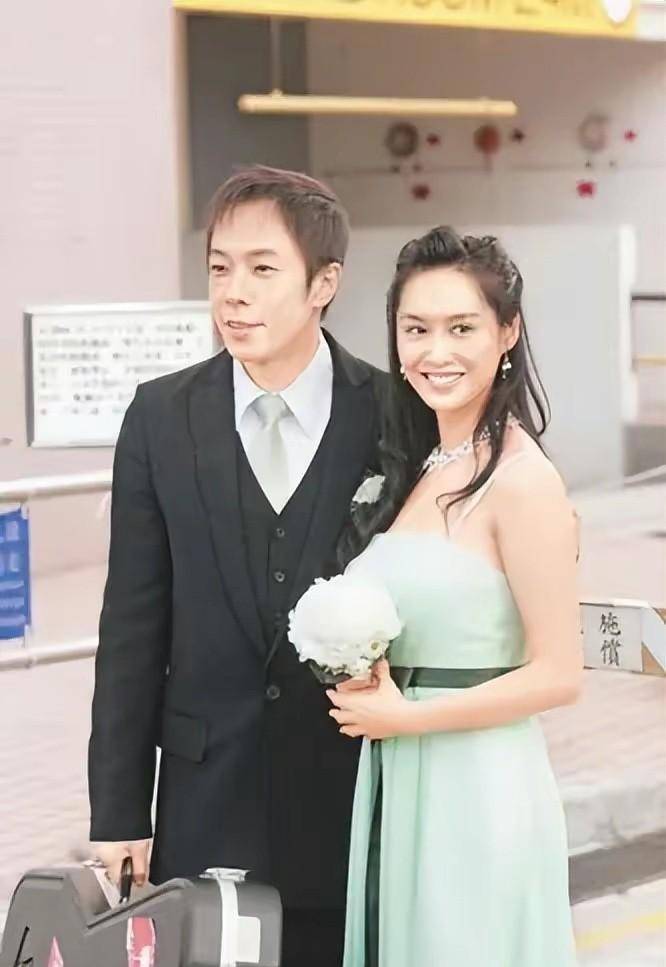 住深山残屋,开97年破车,活成娱乐圈李子柒_周星驰_罗慧娟_什么
