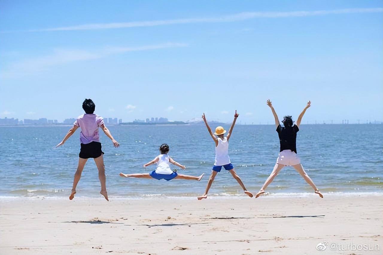 孙俪的"豪宅"火了,院内摘菜,体验生活,粗茶淡饭,乐在其中_状态_蔬菜